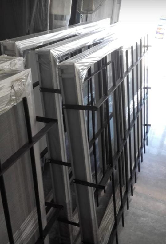 Aberturas de aluminio listas para entregar