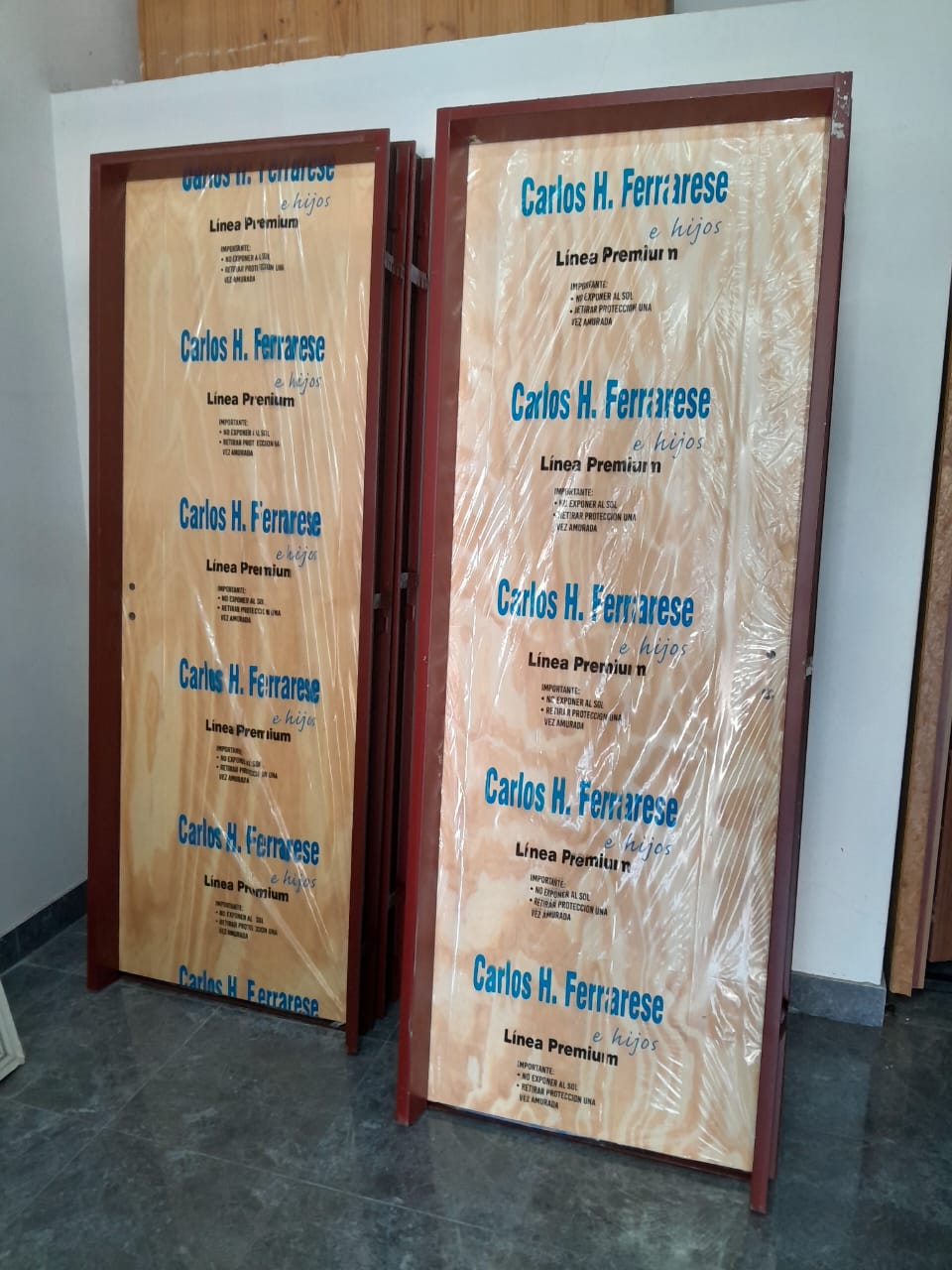 Puertas placa de madera de línea premium